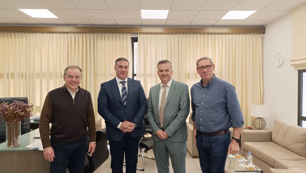 Συνάντηση Αντιπεριφερειάρχη Διασύνδεσης με Ερευνητικά και Ακαδημαϊκά Ιδρύματα με το νέο πρόεδρο του&nbsp;ΙΤΕ